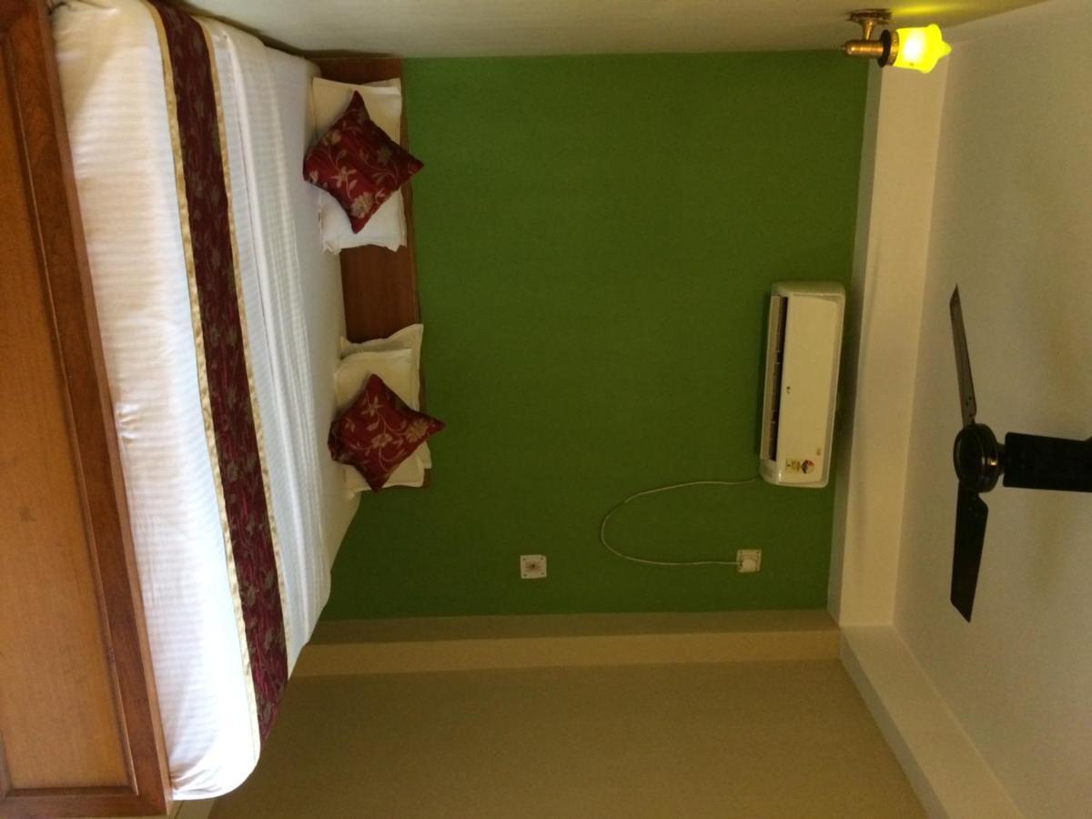 Breeze Hotel Siliguri Extérieur photo