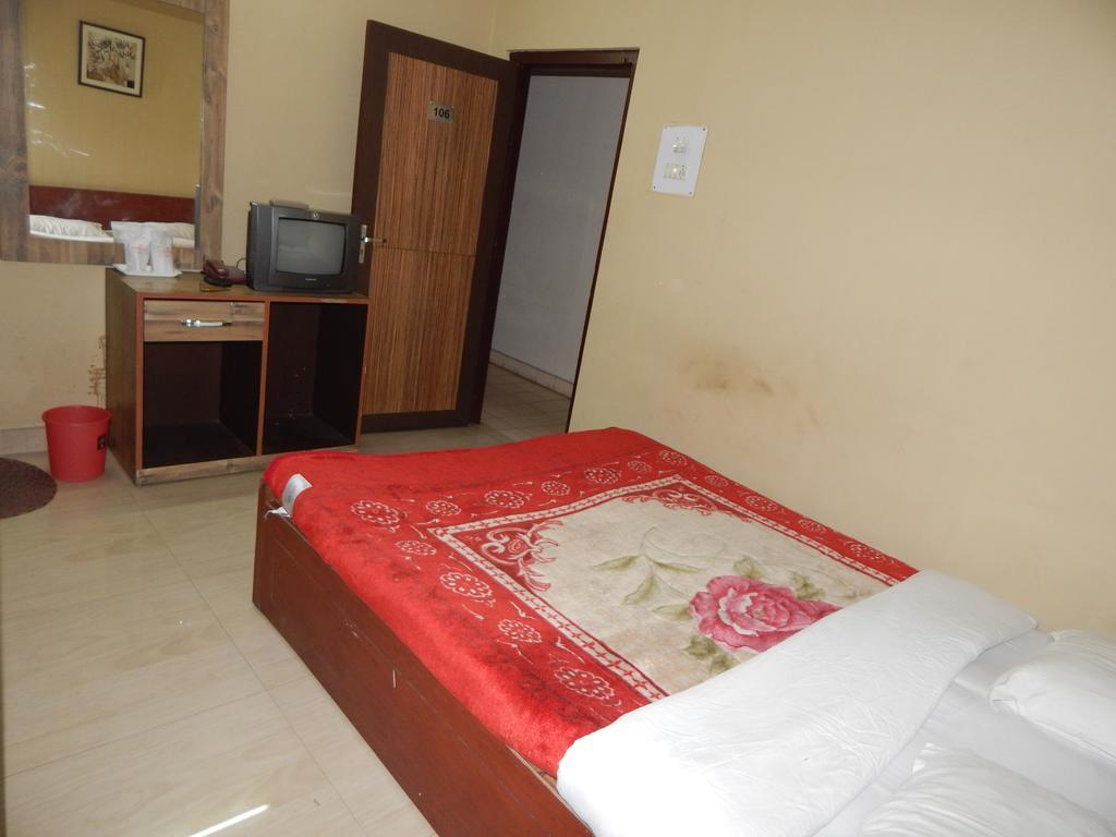Breeze Hotel Siliguri Extérieur photo