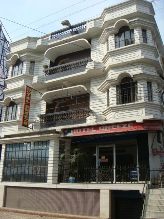 Breeze Hotel Siliguri Extérieur photo