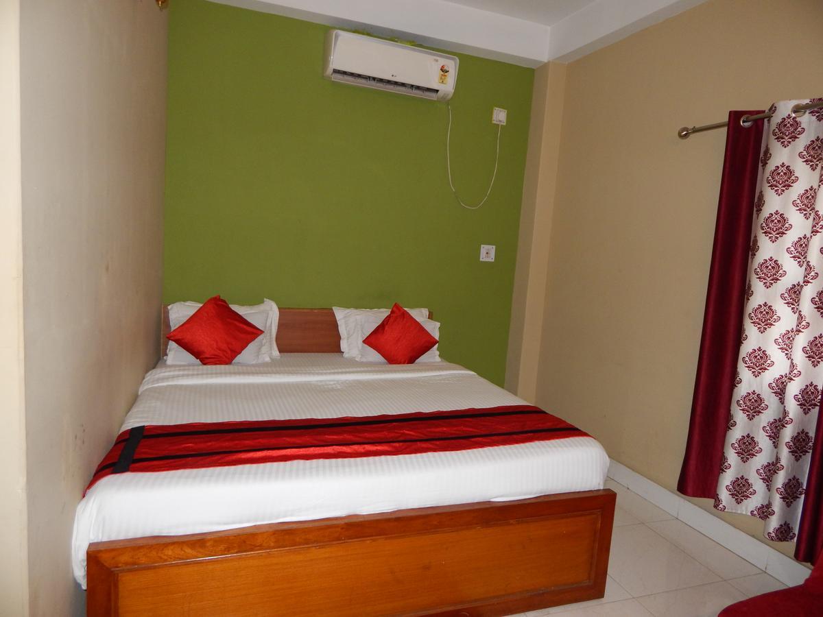Breeze Hotel Siliguri Extérieur photo